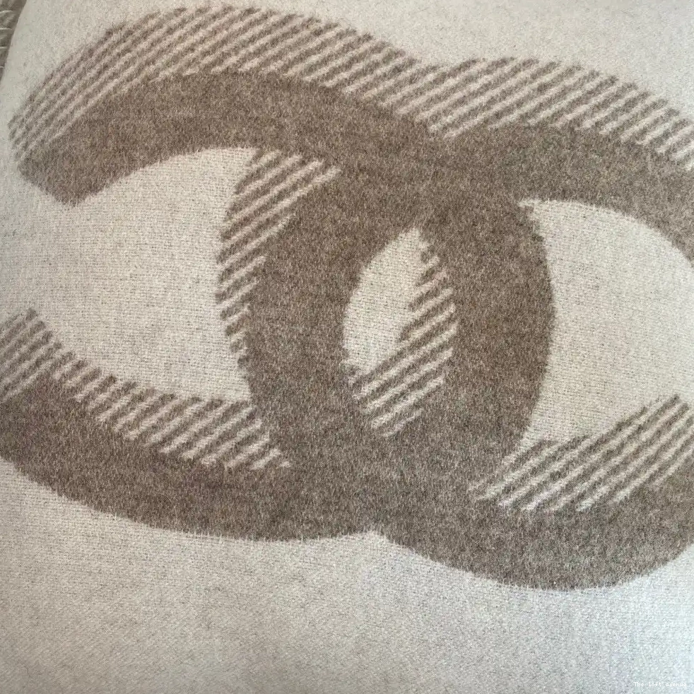 WOOL PILLOW 2.0 THROW COCO 0602
